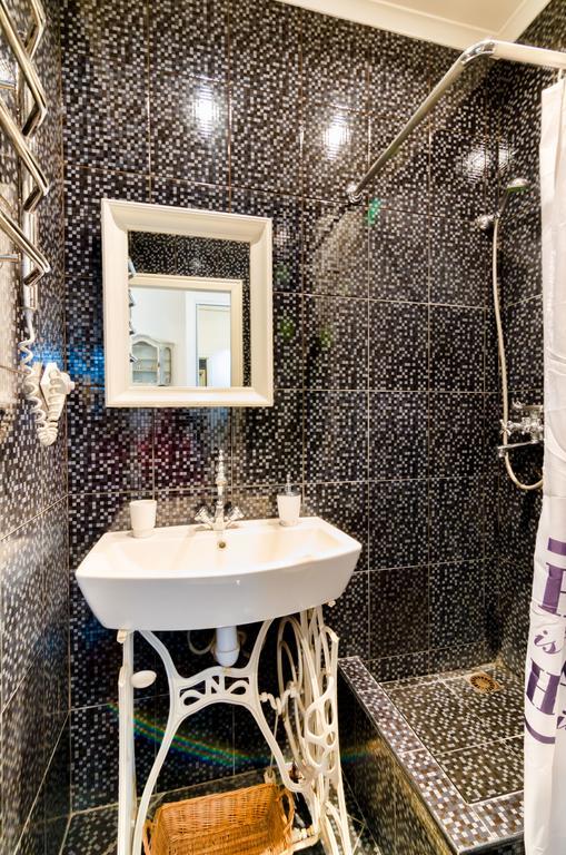 Stylish Studio Near Rynok Square Lviv Exterior photo